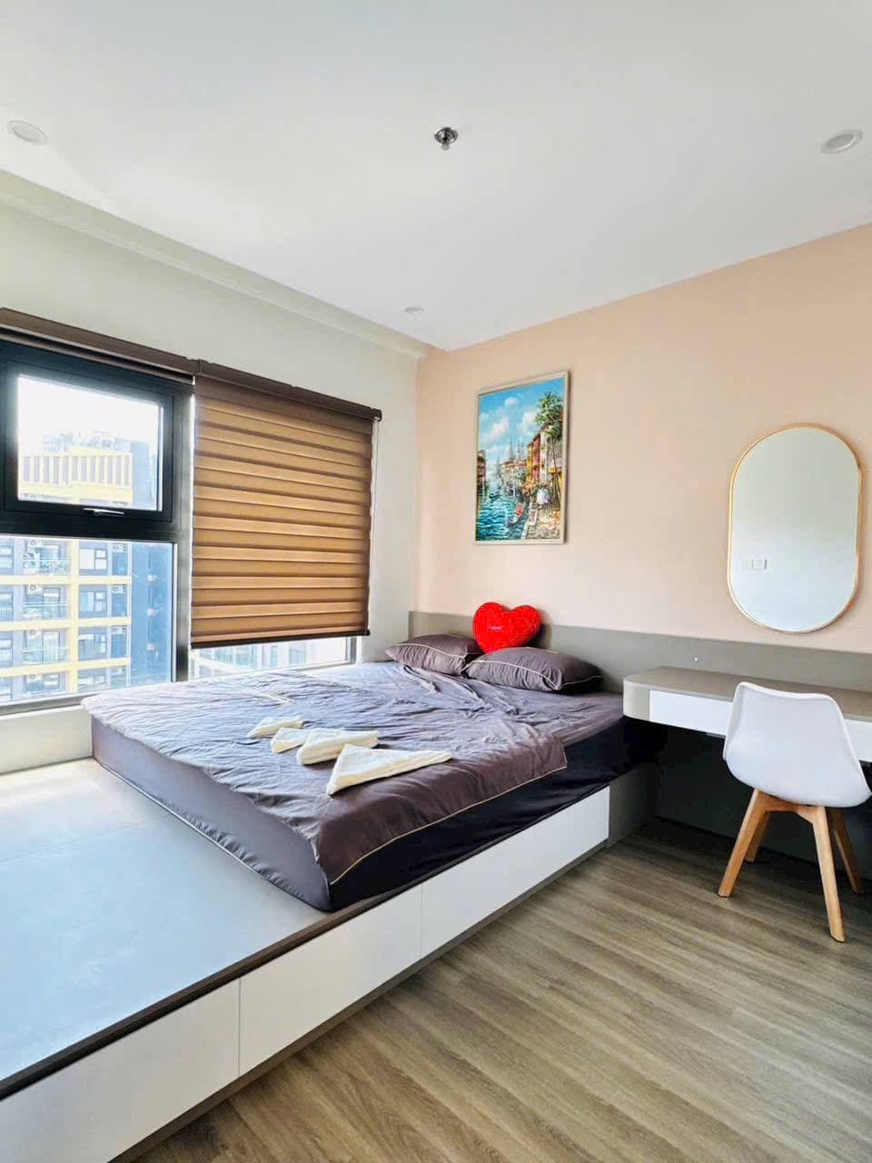 2 BR Apt — 5