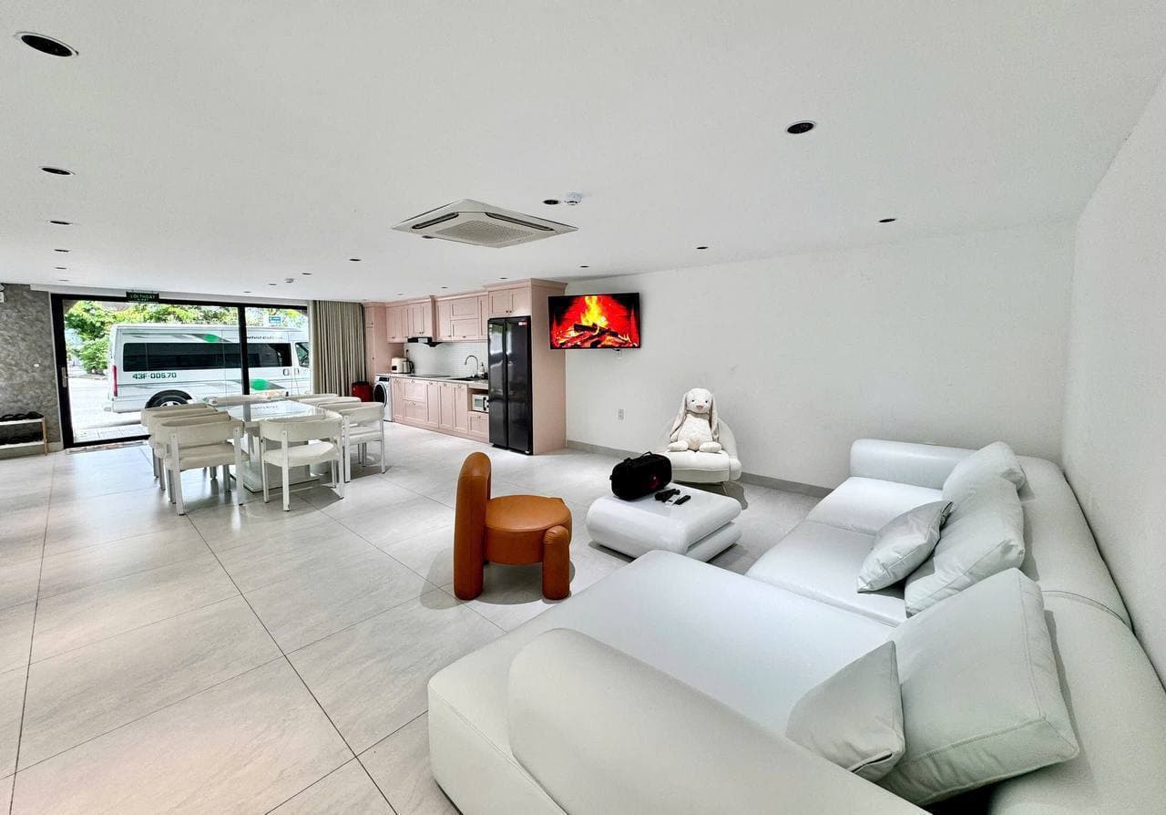 Villa — 2