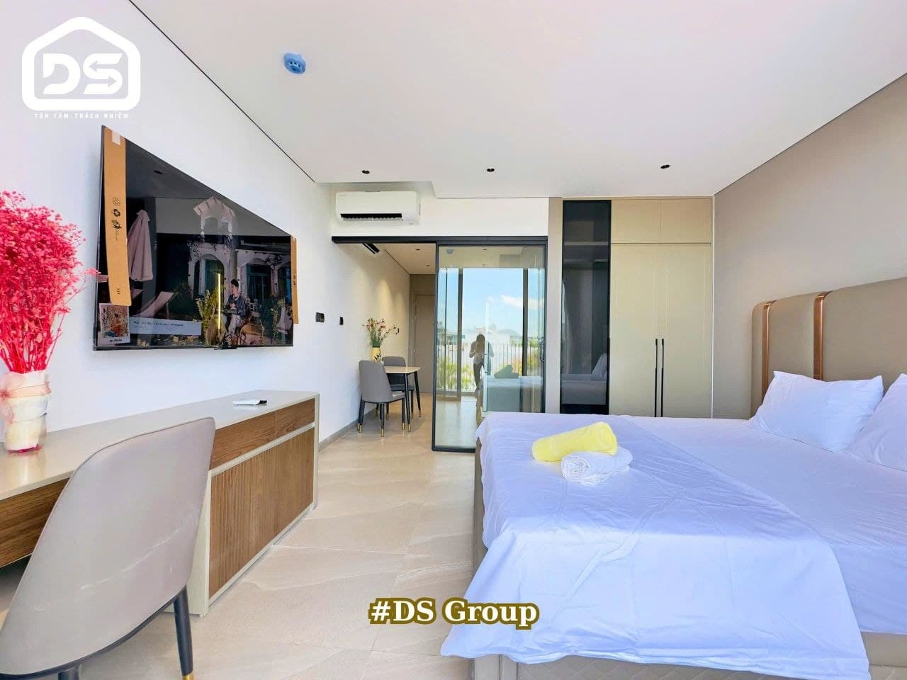 For rent, 1-bedroom apartment — 2