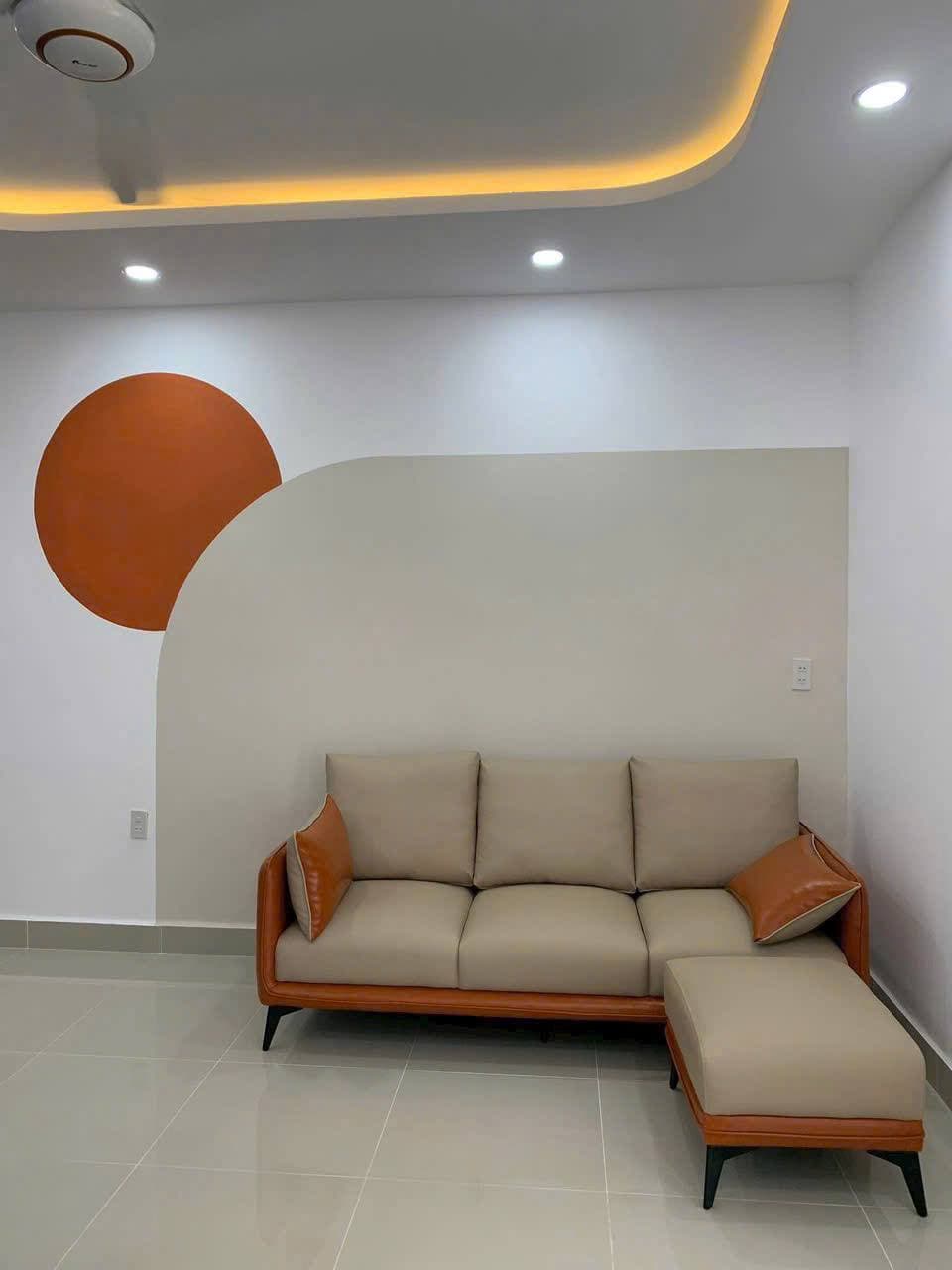2 BR Apt