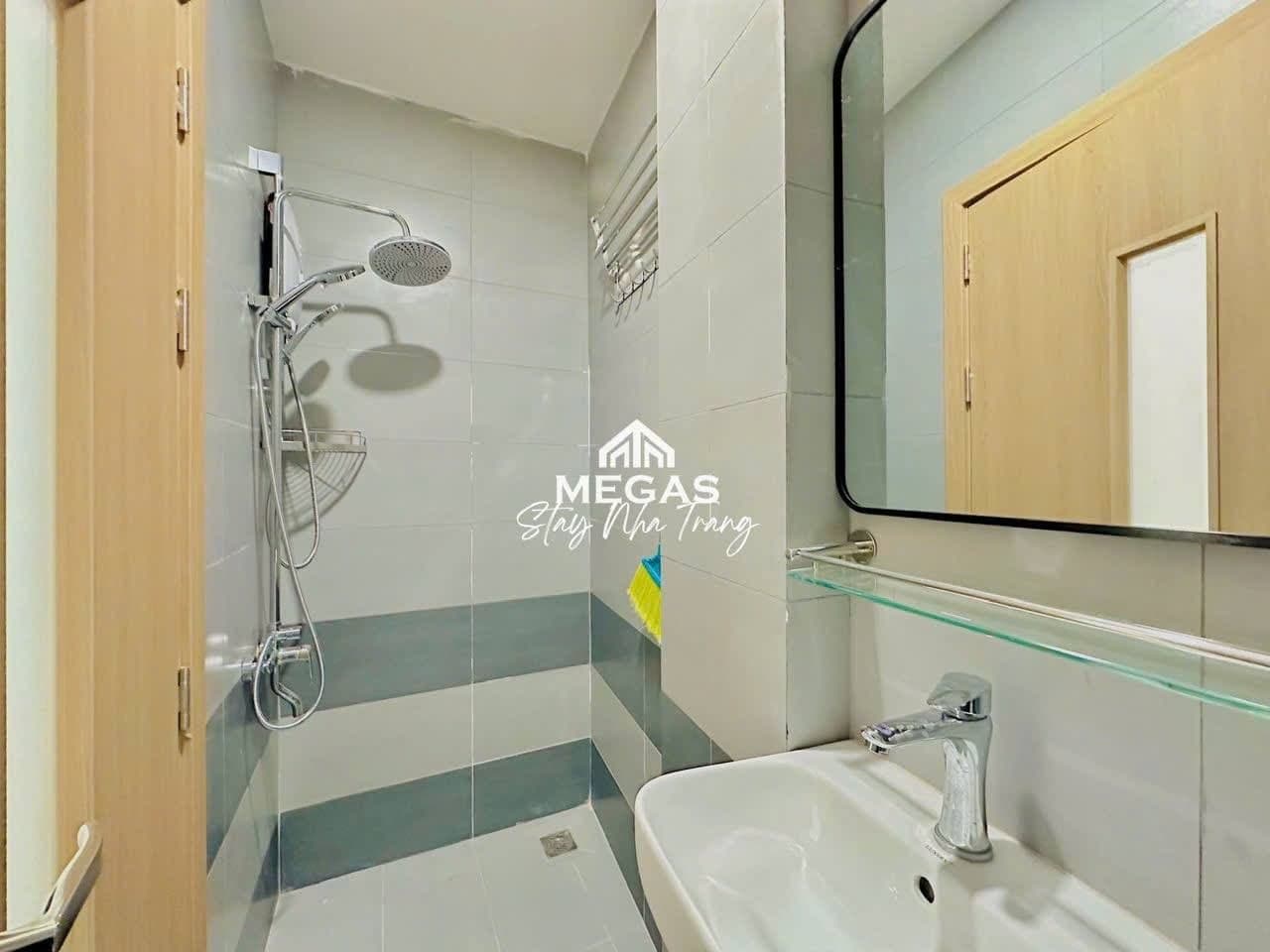 2 BR Apt — 3