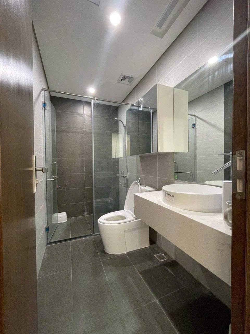 2 BR Apt — 2