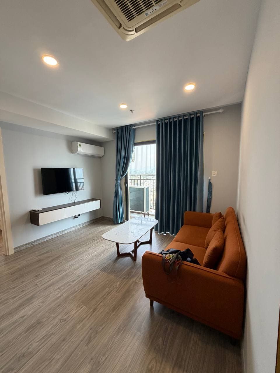 3 BR Apt