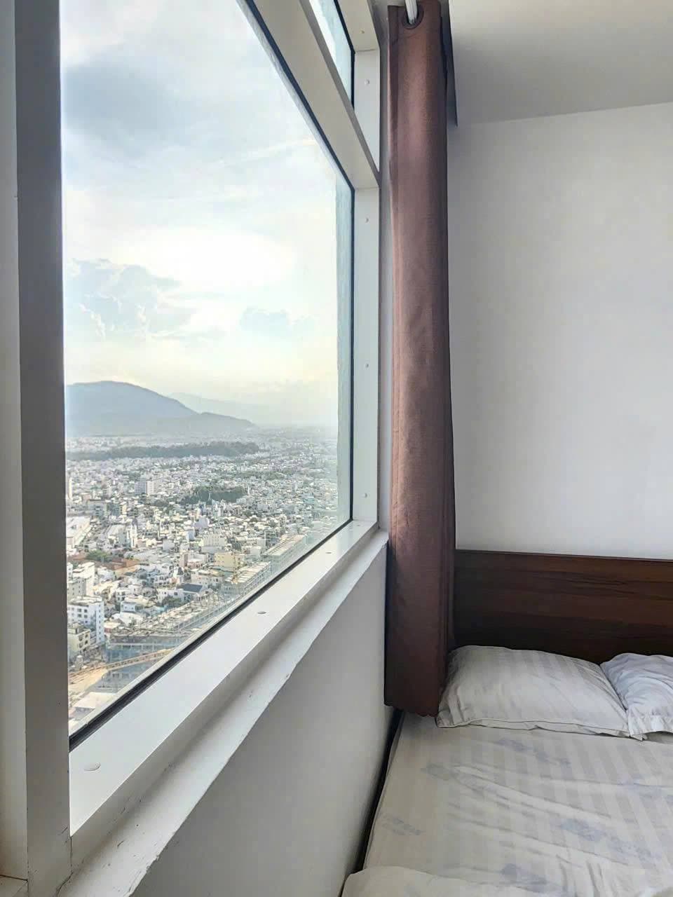 2 BR Apt — 5