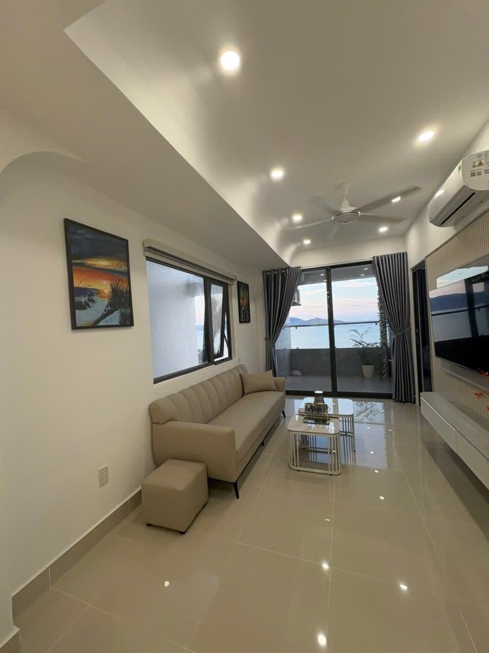 For rent: 3-room apartment — 4