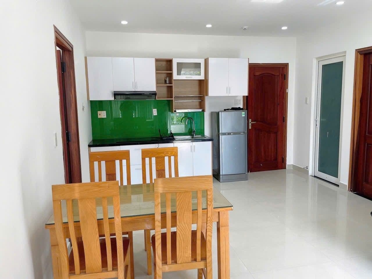 2 BR Apt