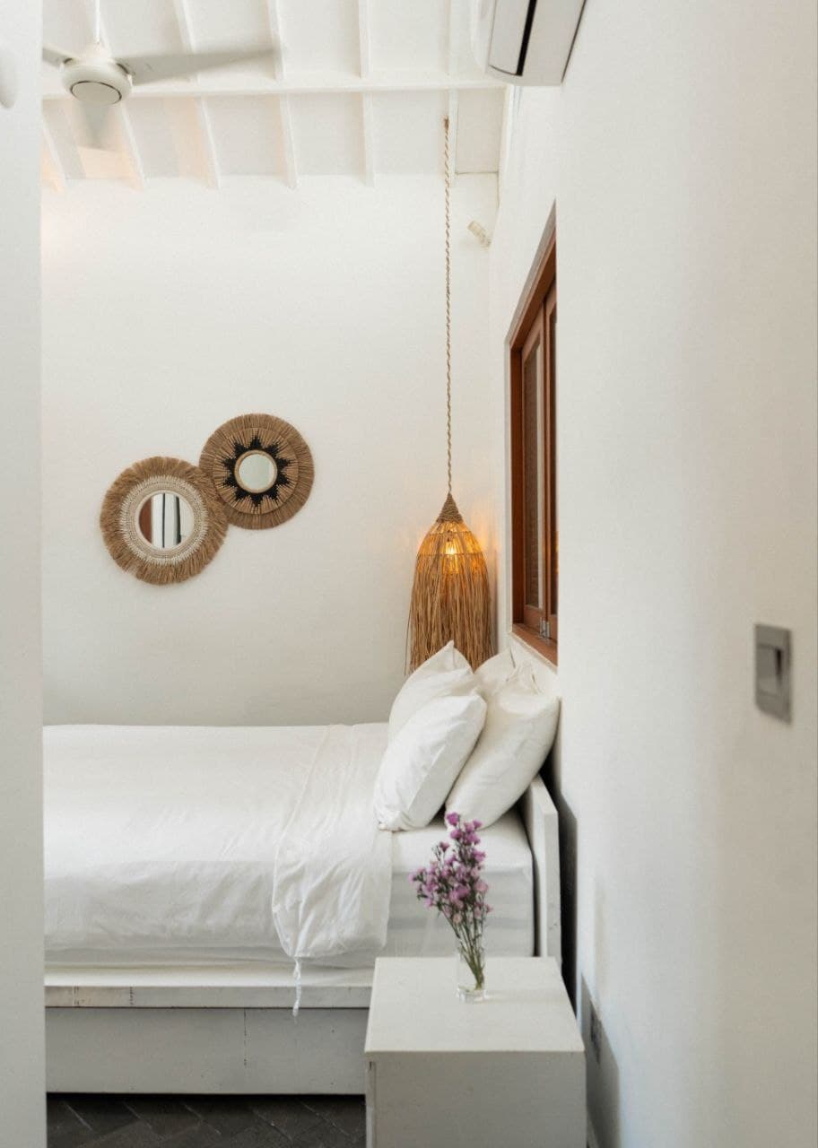 Villa — 4