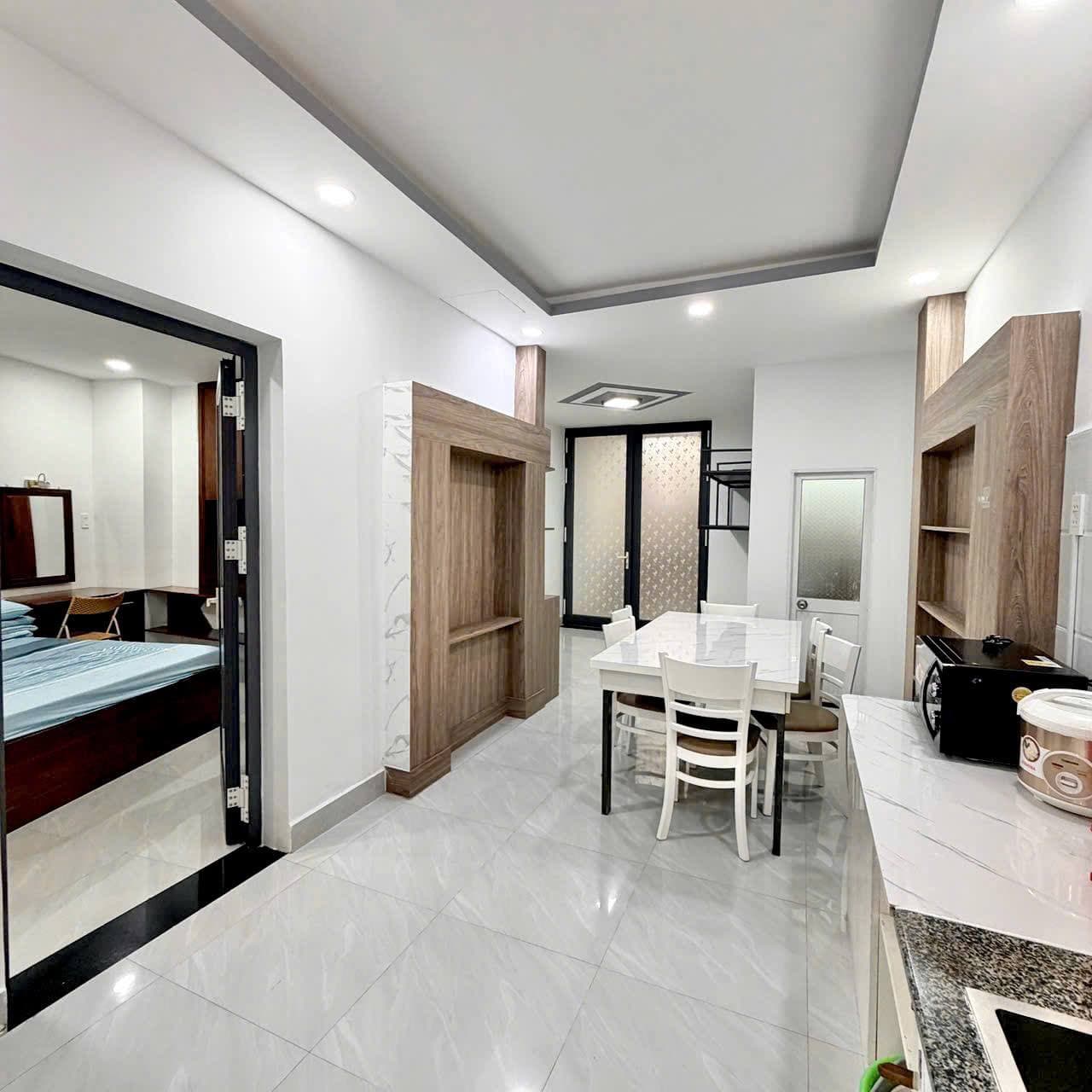 For rent: 1-bedroom apartment — 2