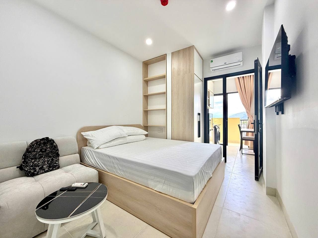 1 BR Apt — 2