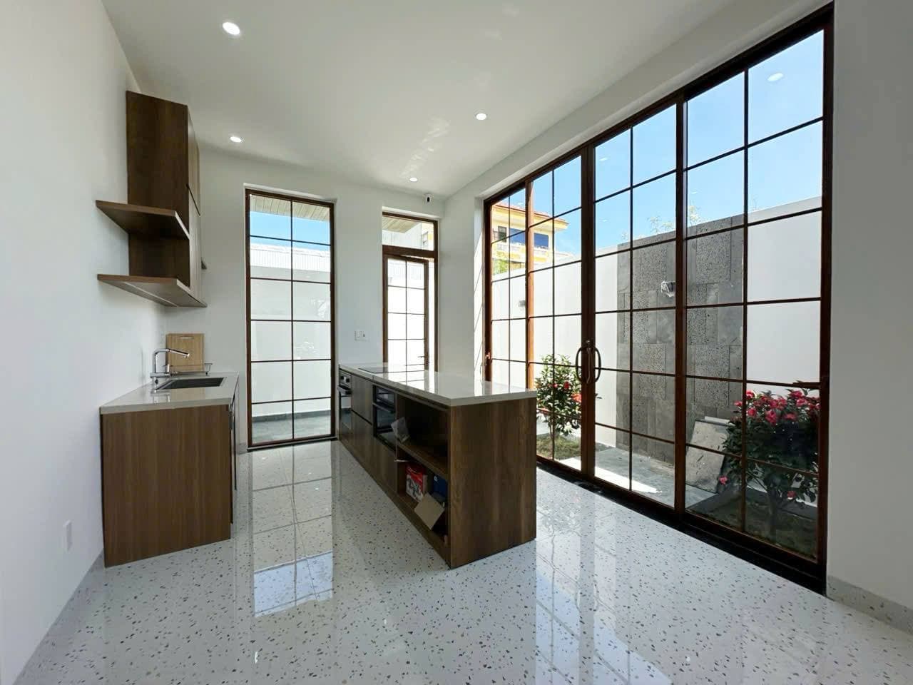 Villa — 4