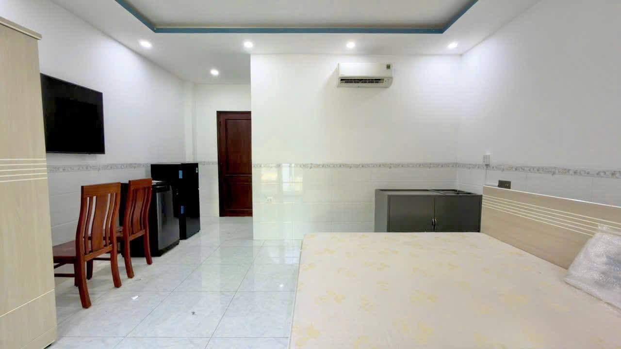 For rent: 1-bedroom apartment — 2