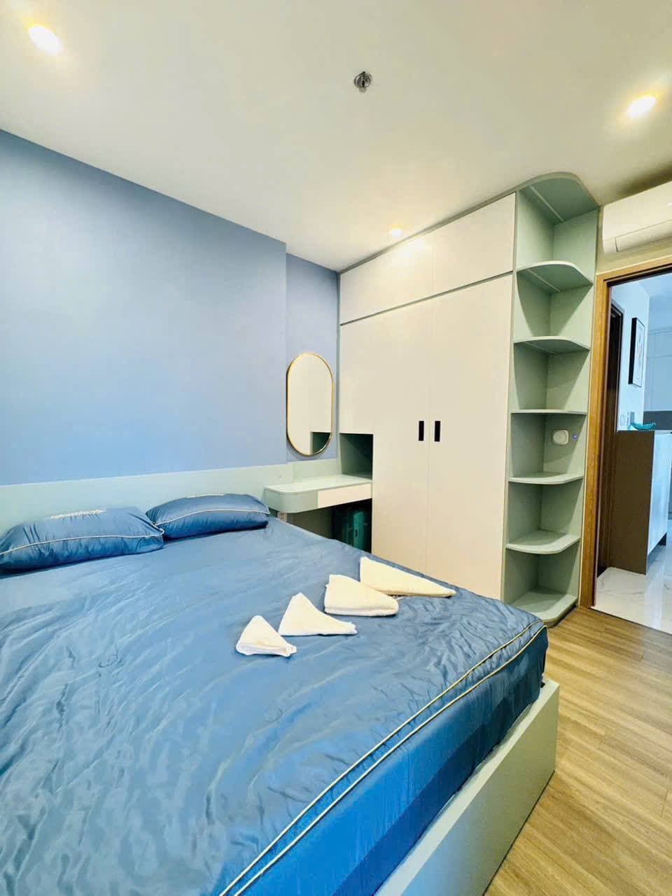 2 BR Apt — 4