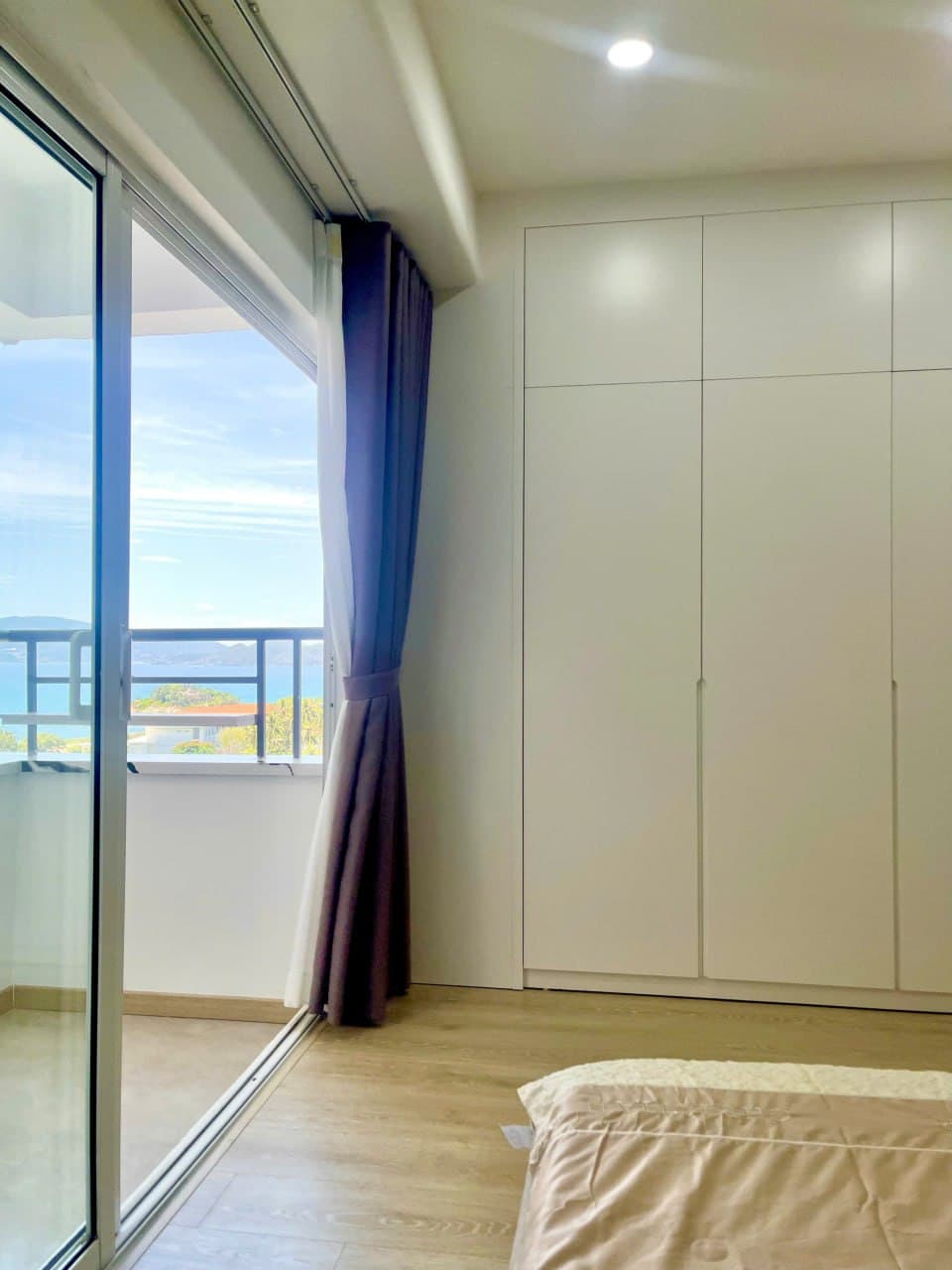 1 BR Apt — 4