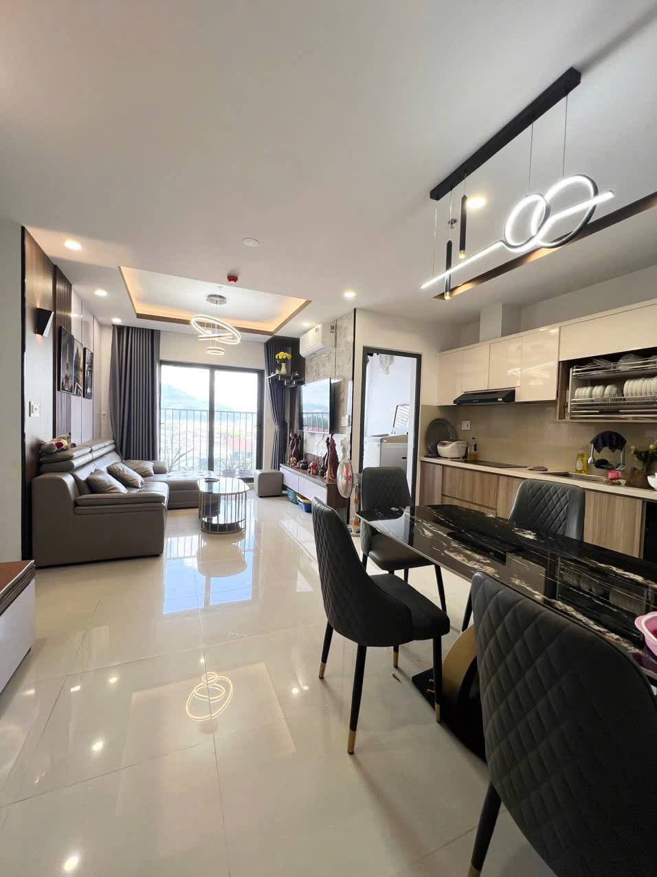 2 BR Apt — 4