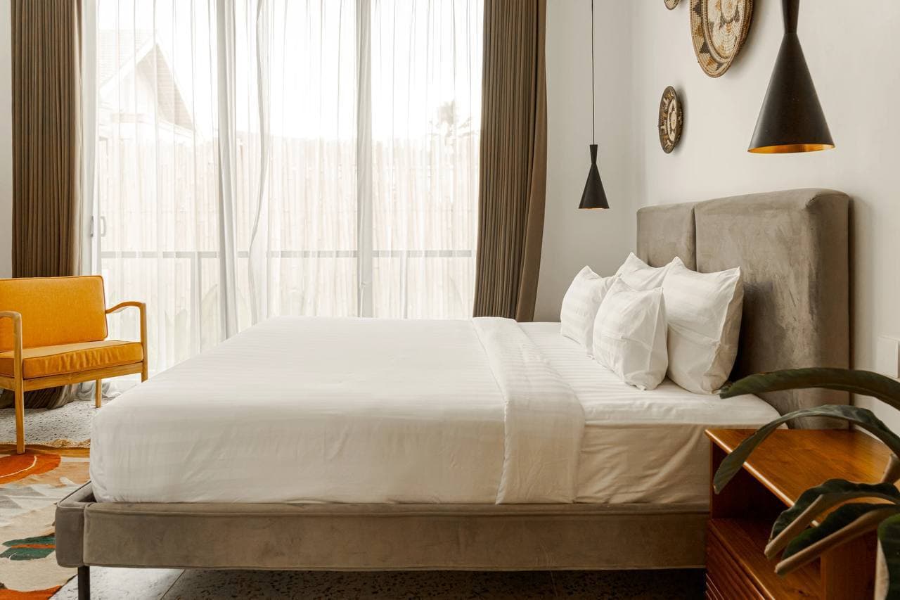 Villa — 5