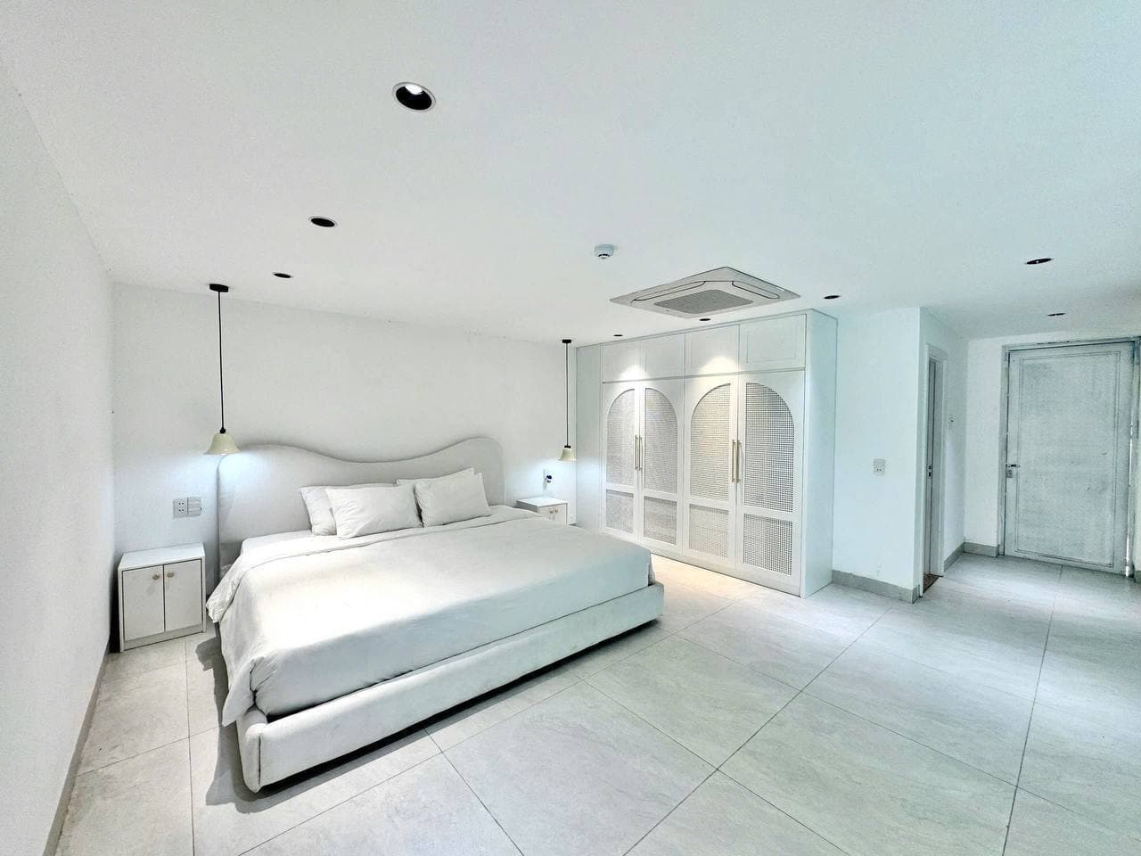 Villa — 5