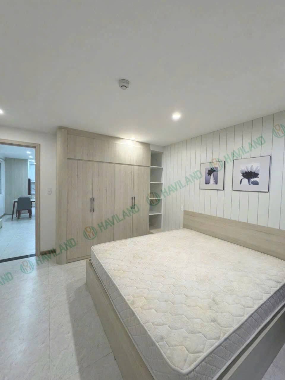 For rent, 1-bedroom apartment — 4