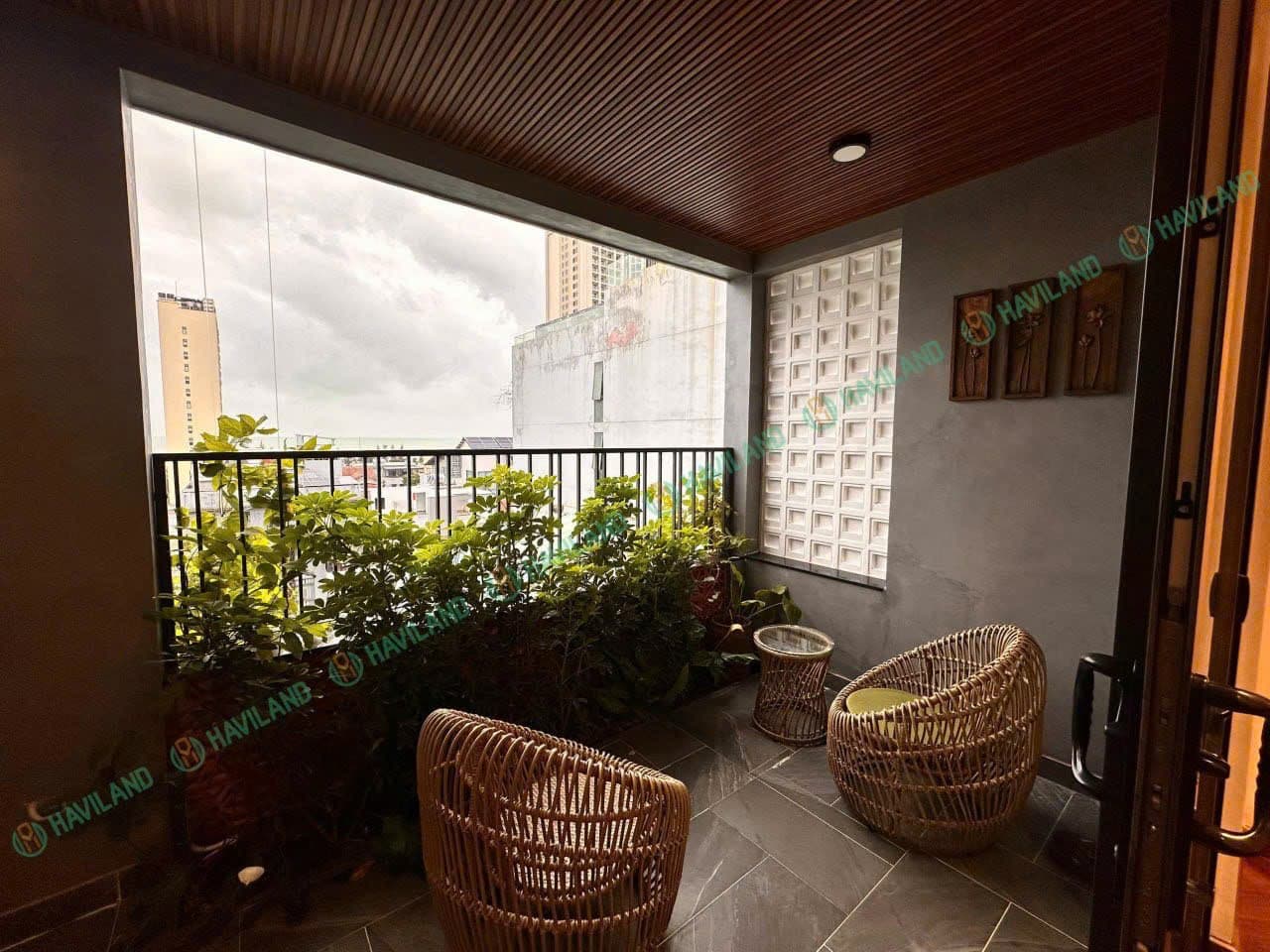 1 BR Apt — 2