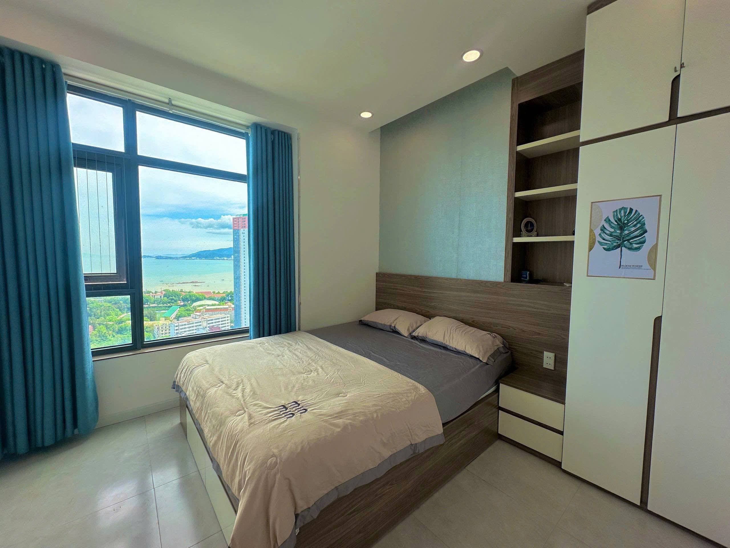 2 BR Apt