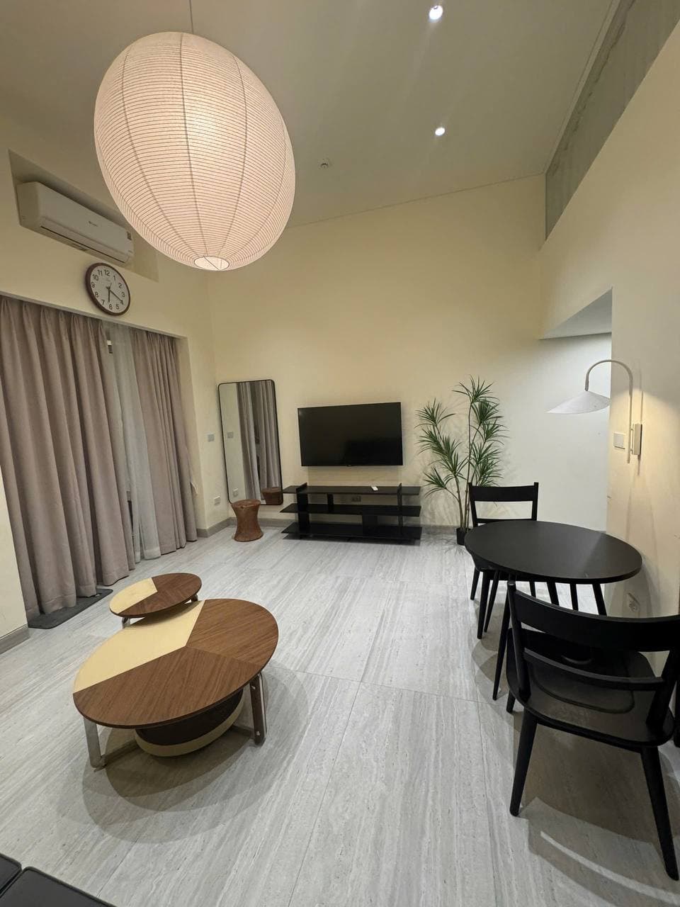1 BR Apt — 2