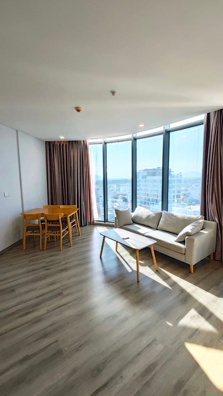 For rent: 1-bedroom apartment — 3