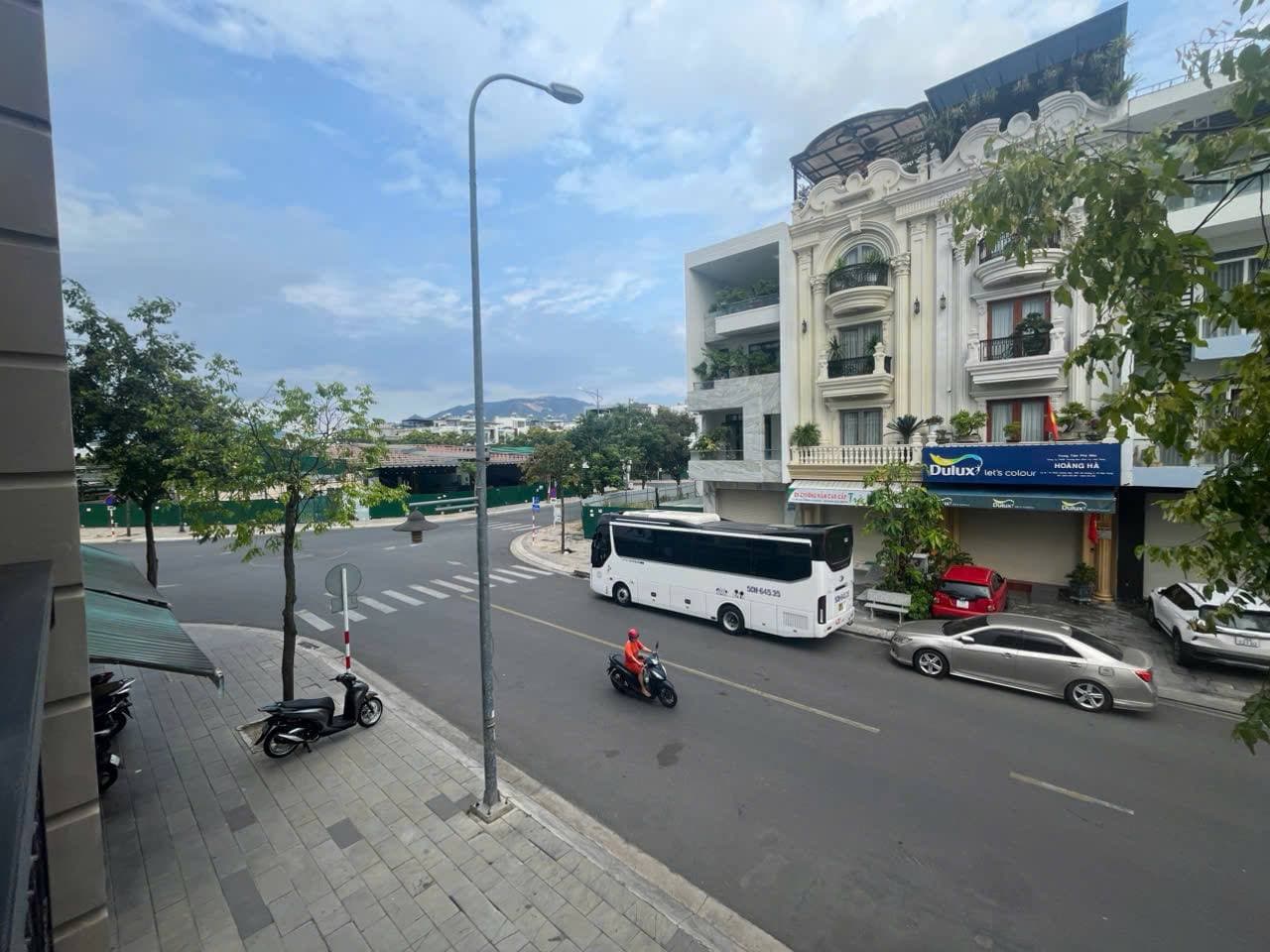 For rent: 2-room apartment — 5