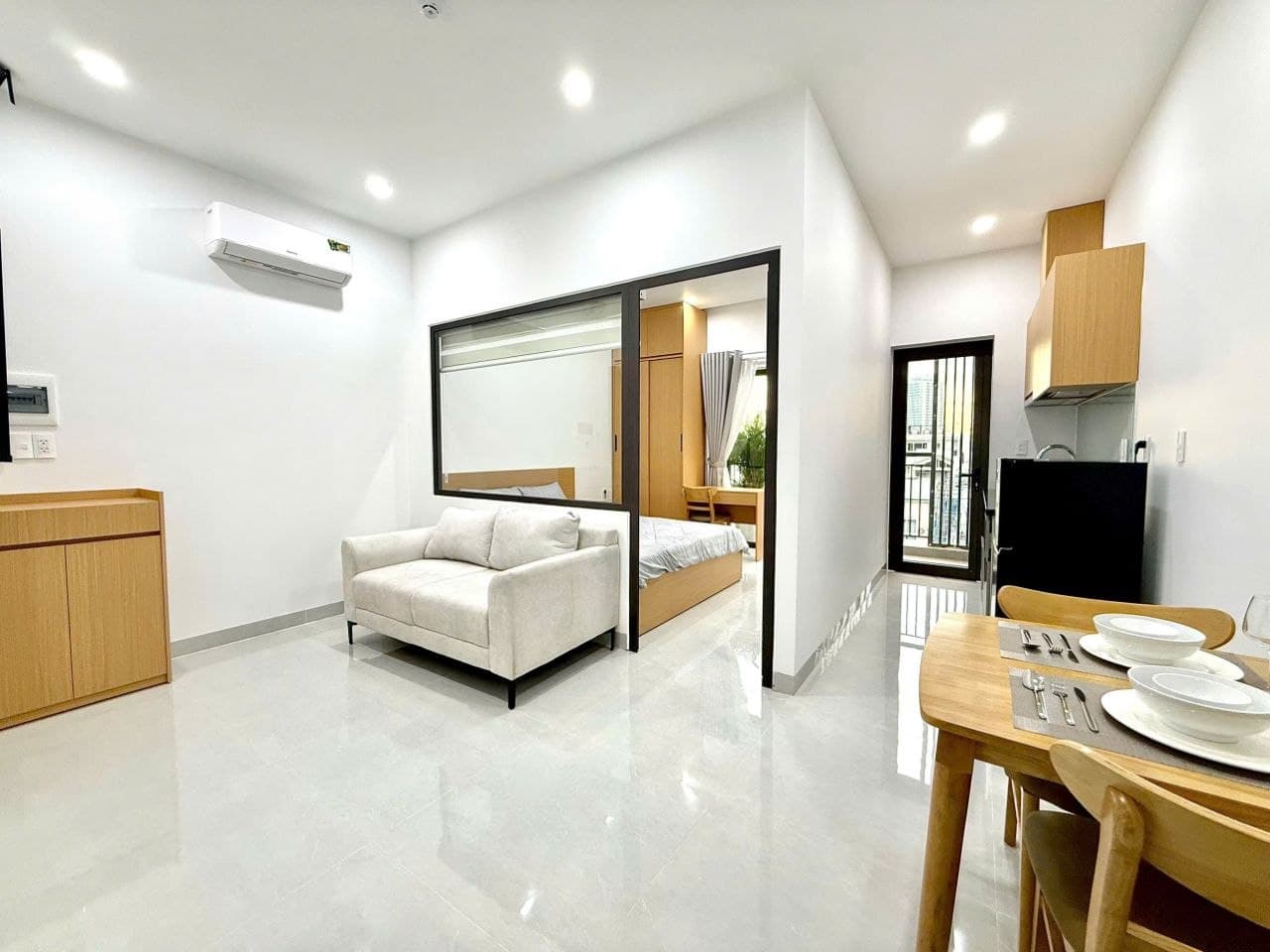 For rent, 1-bedroom apartment — 2