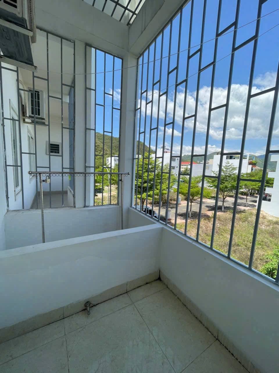 2-bedroom apartment for rent — 5