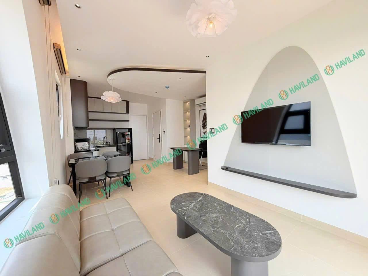 2 BR Apt — 4