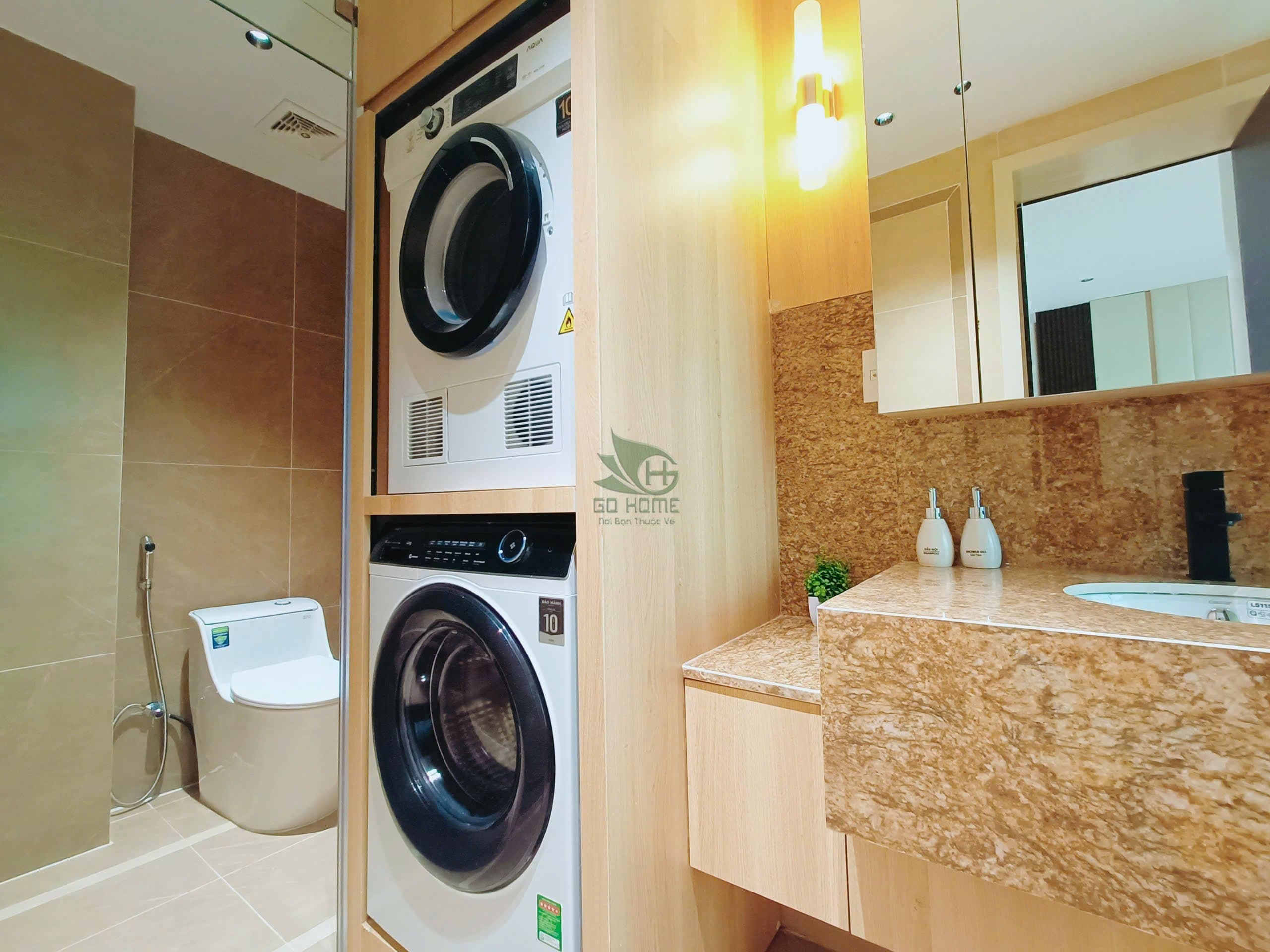 For rent: 1-bedroom apartment — 3