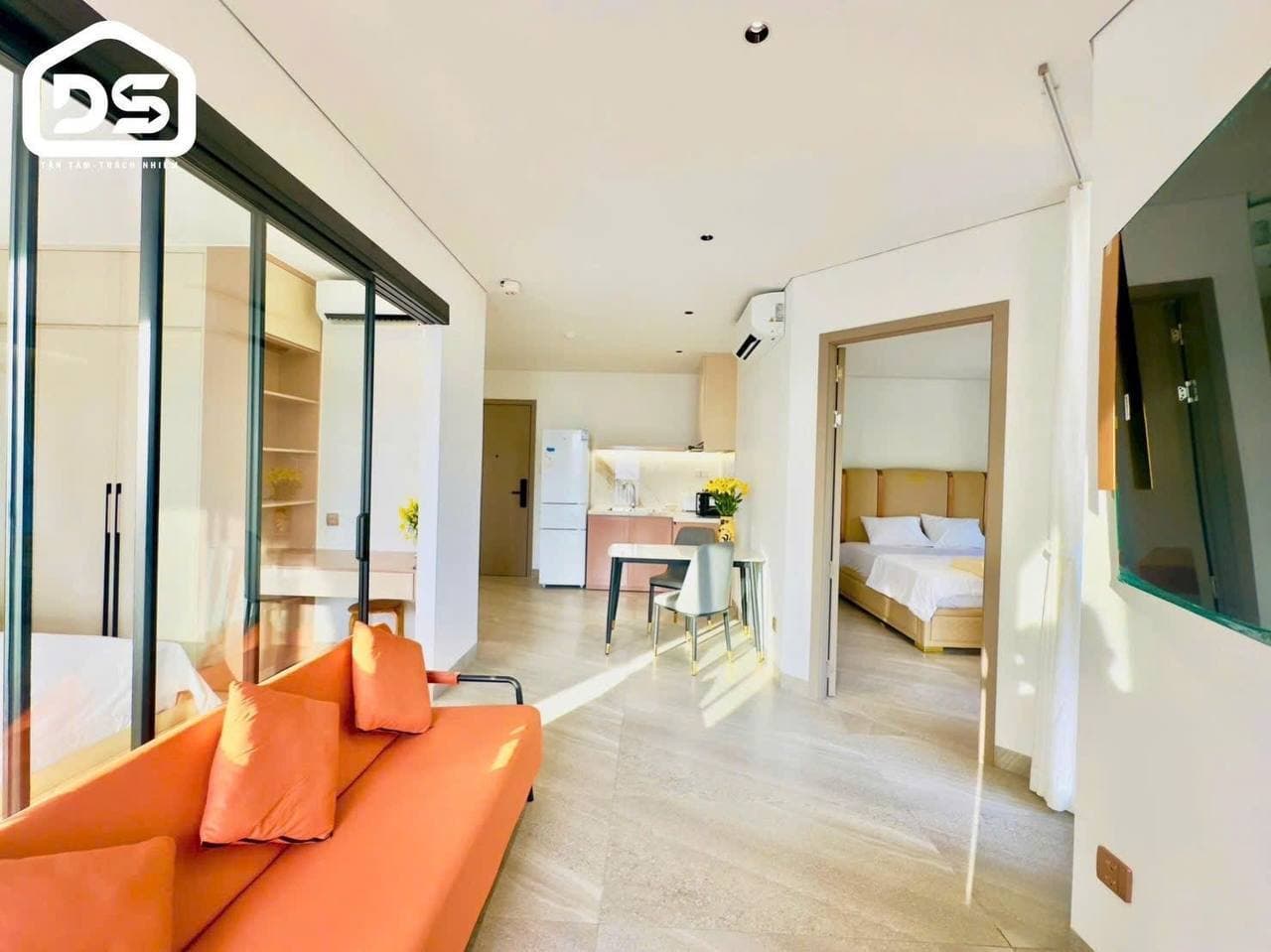 2 BR Apt — 4