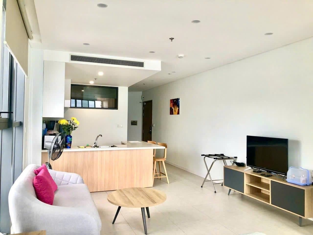 2 BR Apt — 4
