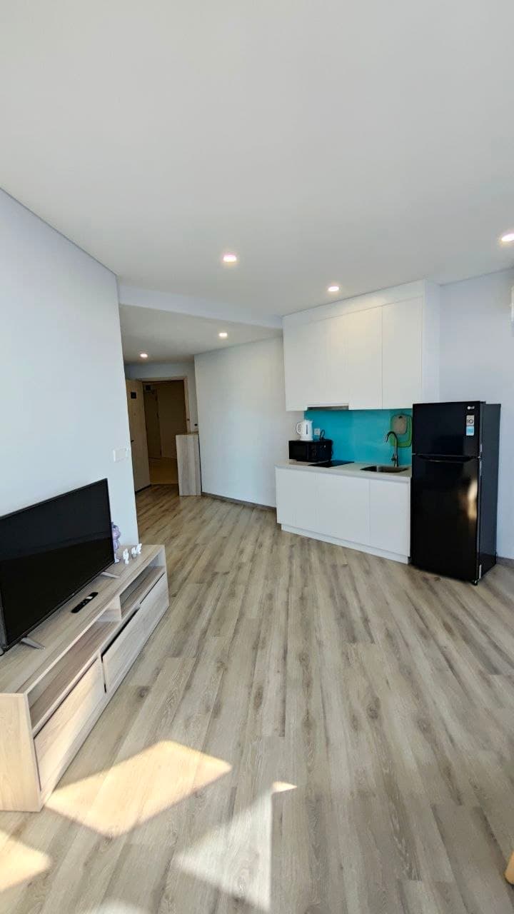 For rent: 1-bedroom apartment — 5