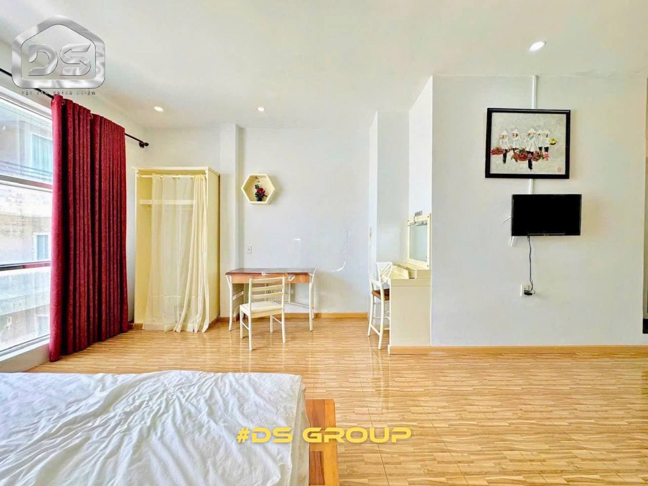 1 BR Apt — 4