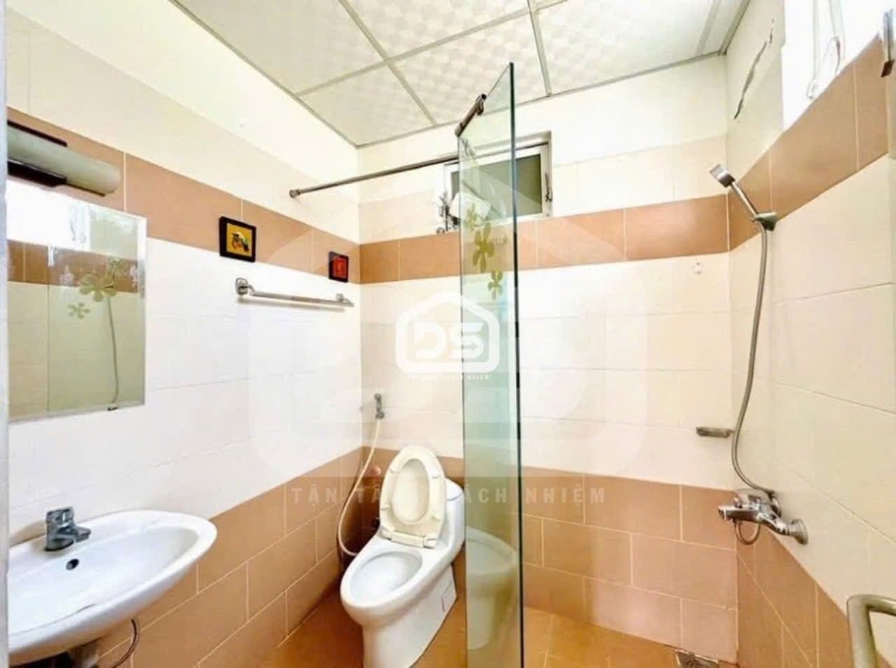 1 BR Apt — 3