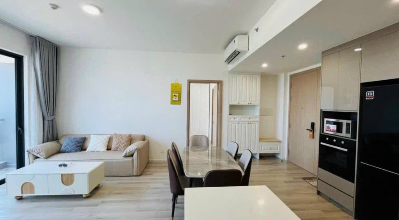 For rent: 3-room apartment — 4