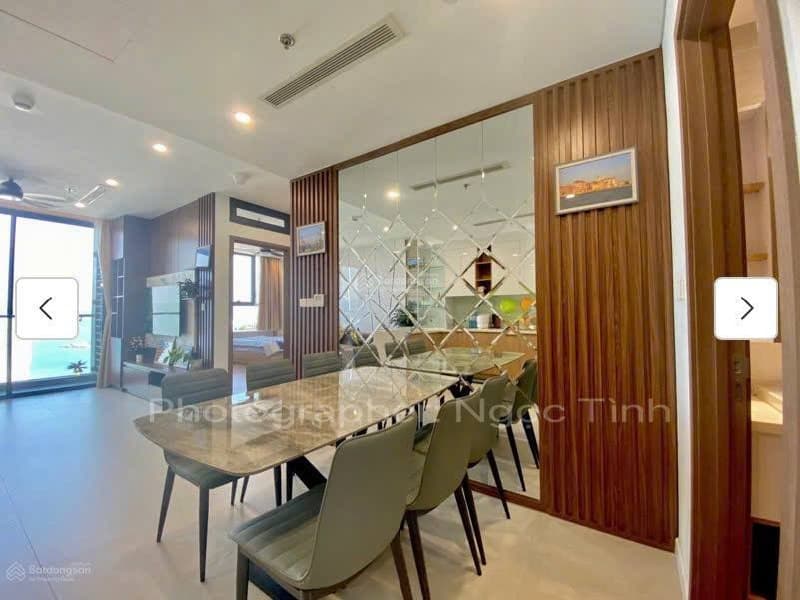 2 BR Apt — 4