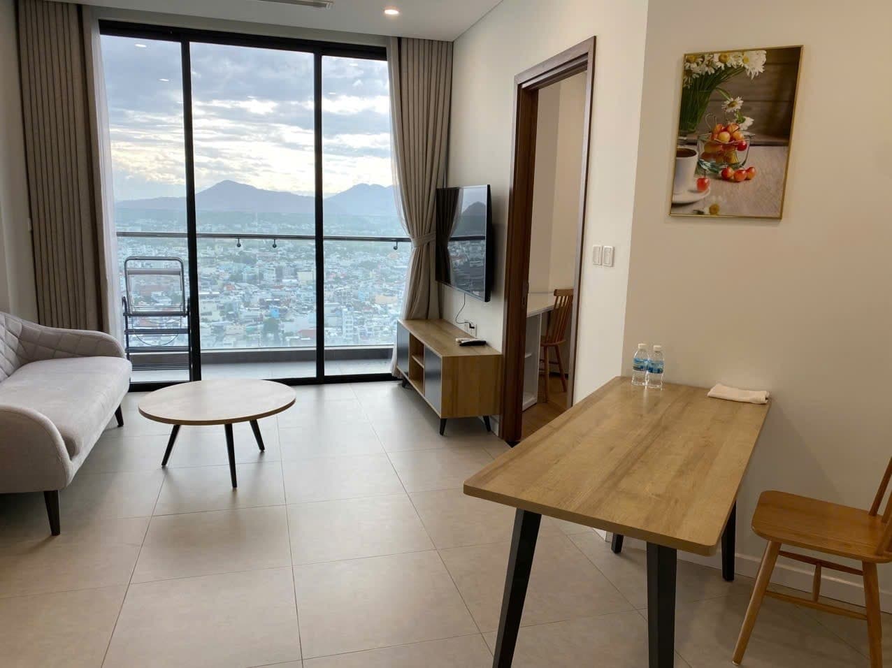 1 BR Apt — 3