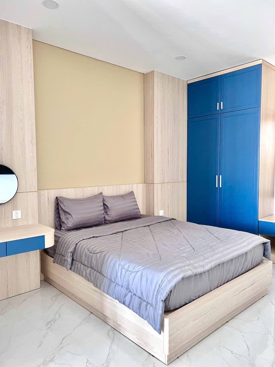 For rent, 1-bedroom apartment — 2