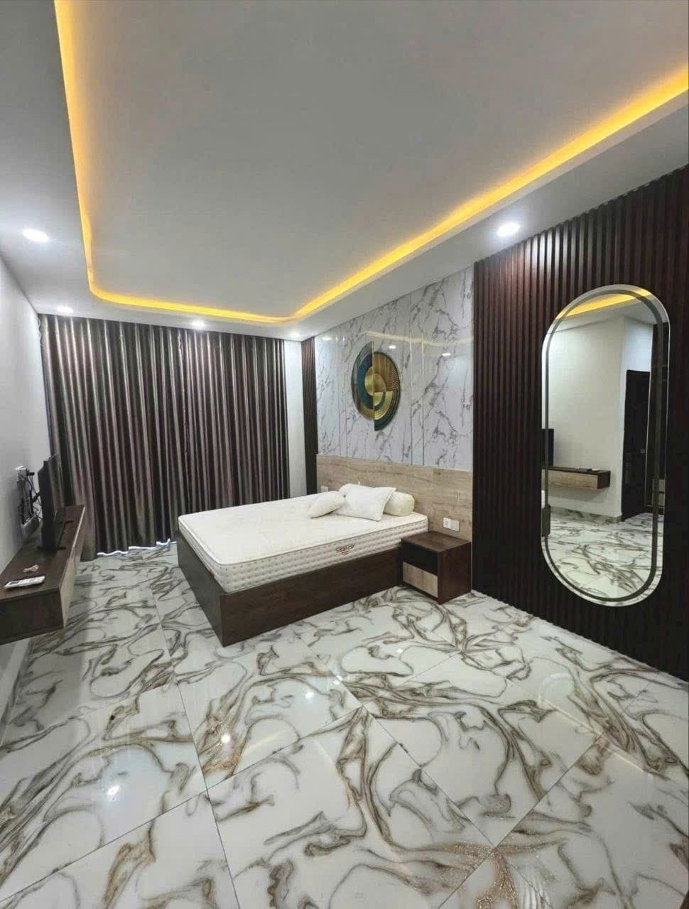 Villa — 4