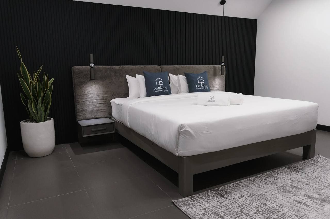 Villa — 3