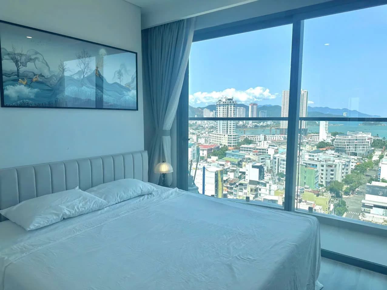 2 BR Apt — Marina Suites