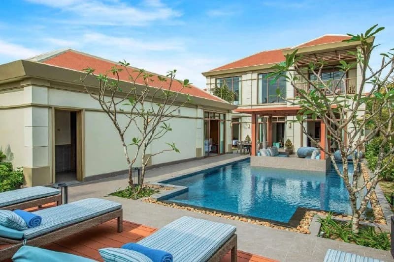 Villa — Fusion Suites