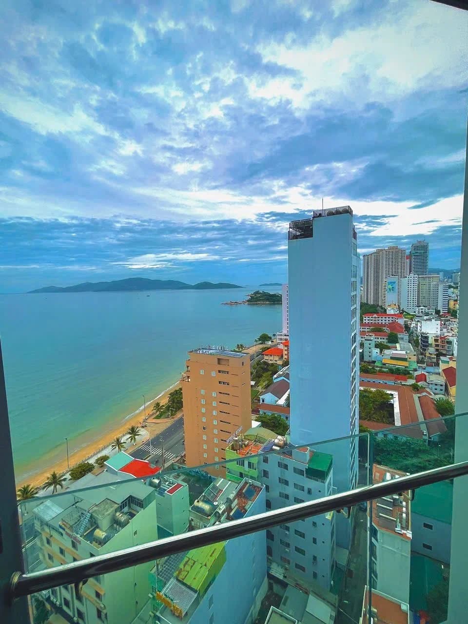 1 BR Apt — Scenia Bay