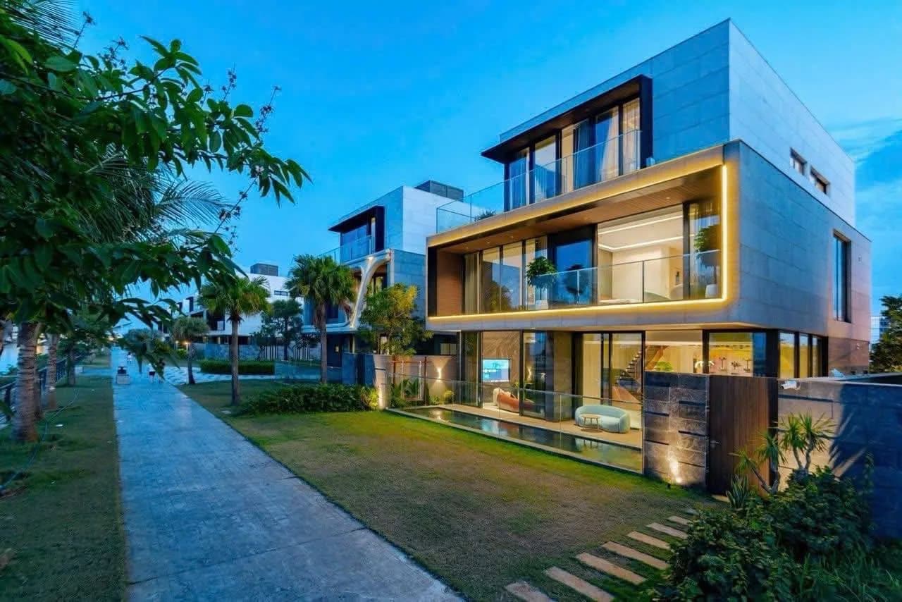 House — Ngu Hanh Son