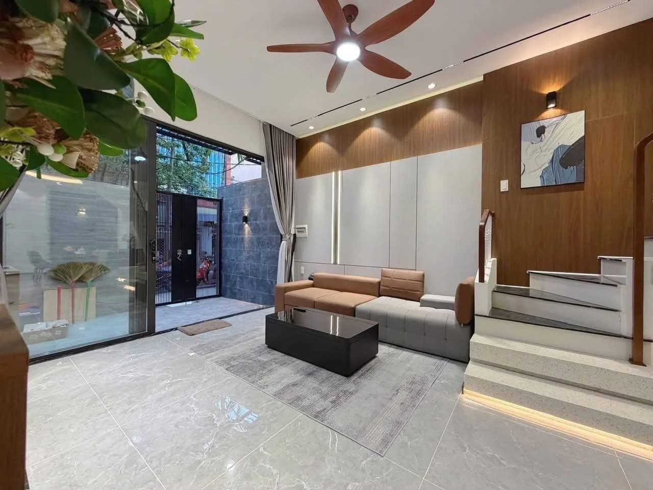House — Hai Chau