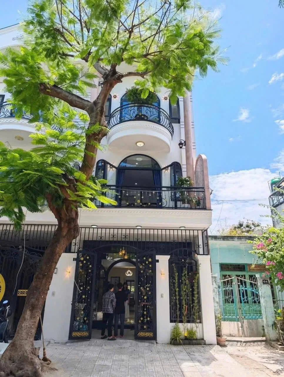 House — Hai Chau