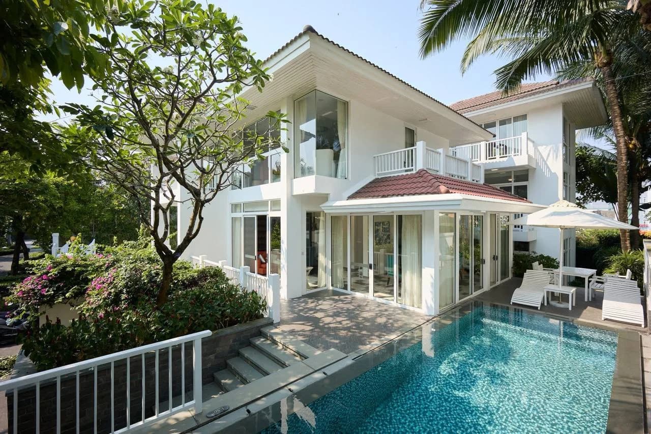 Villa — Ngu Hanh Son