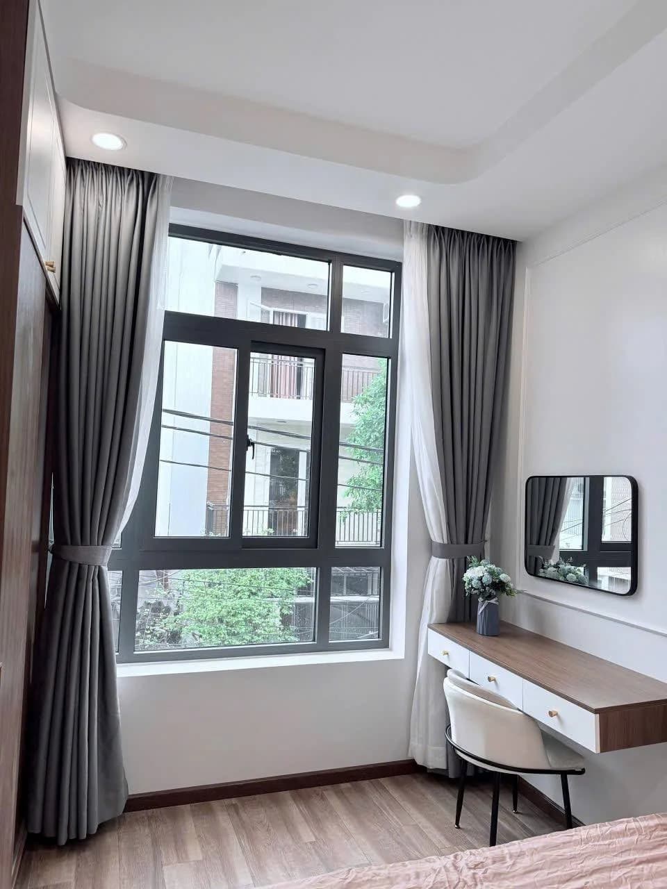 Studio — Sơn Trà