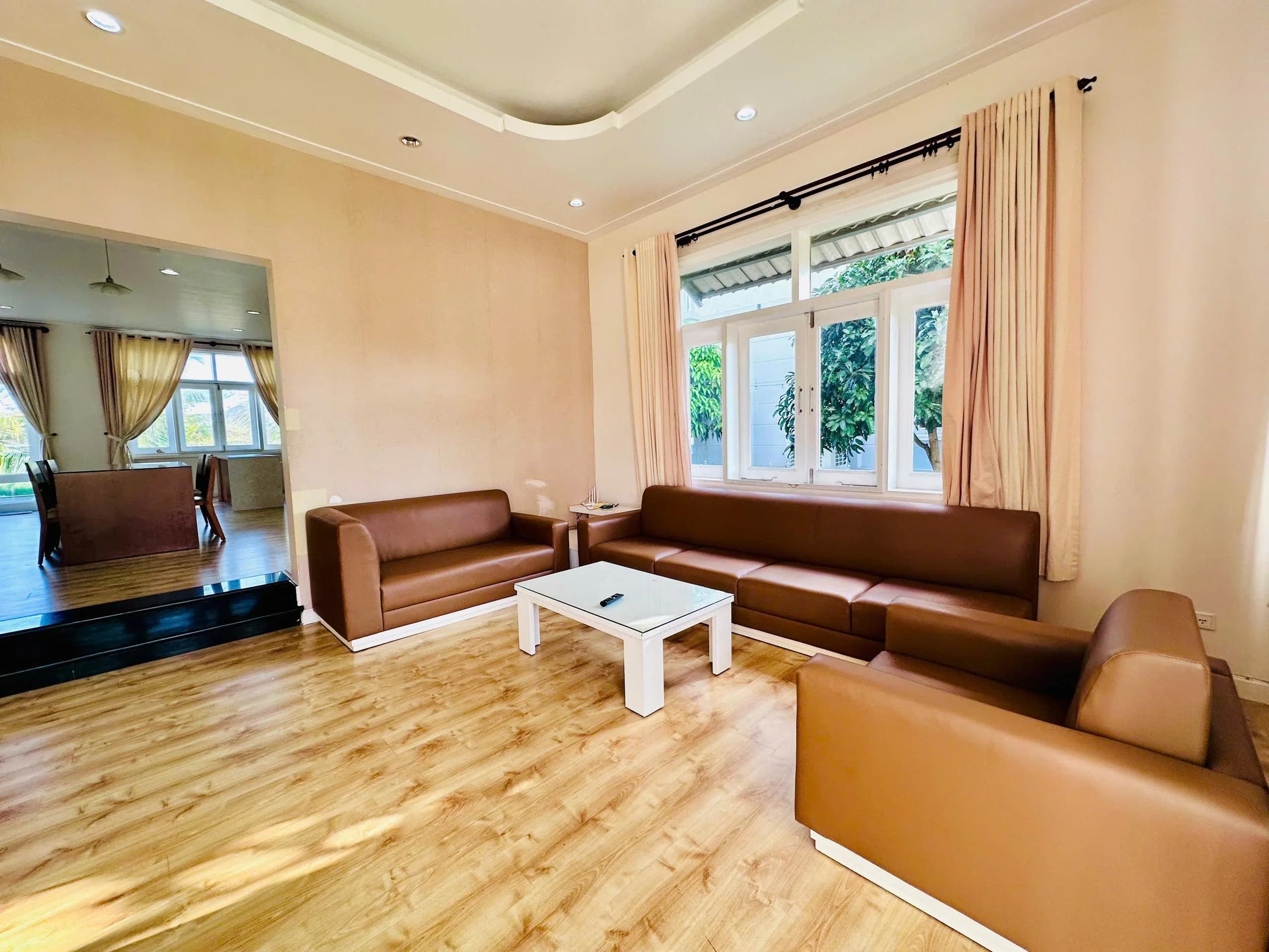 Villa — Ham Tien